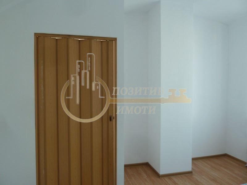 Продава се Тристаен апартамент в София, Център - 123 кв.м за 1952 €/кв.м - Снимка #9