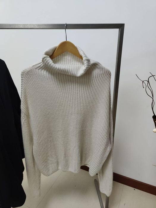 Лот дамски пуловери M/L