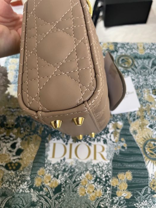 Dior чанта с дълга дръжка