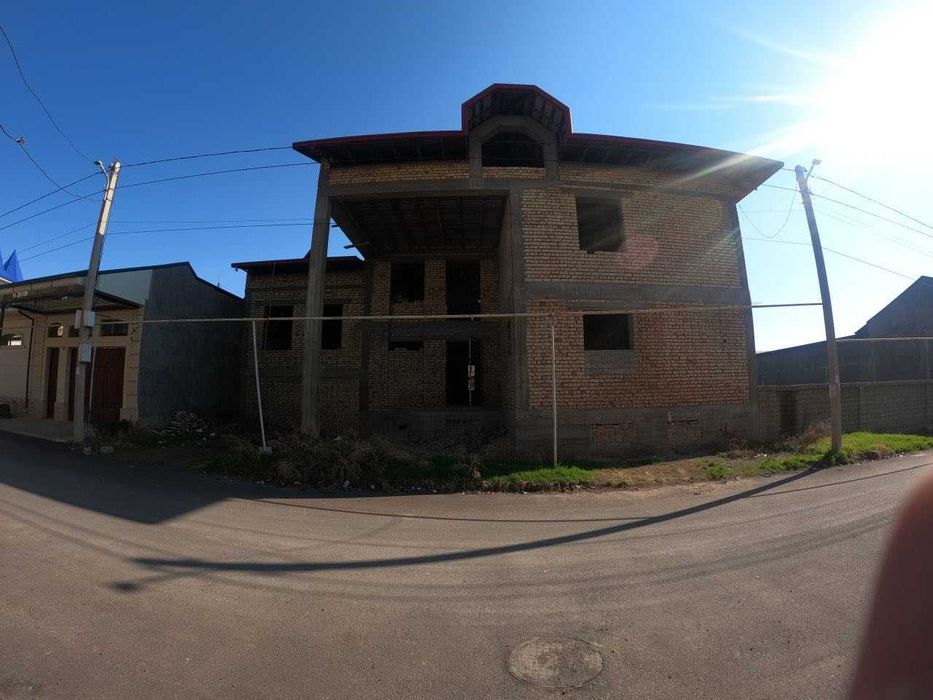 Islomobod mahallasi. 12sotix yerda 2kav uy(qobiq) yer narxida sotaman.