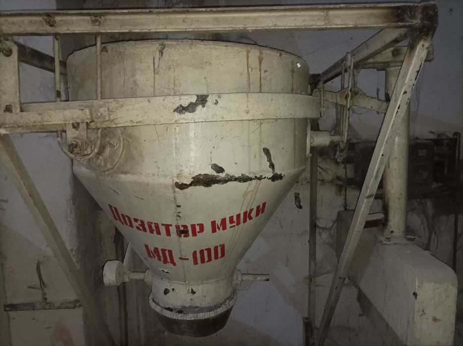 Хлебо пекарний печ ФТЛ 2 в хорошем рабочем состоянии