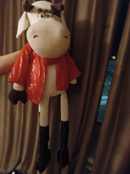 Продам игрушку корову