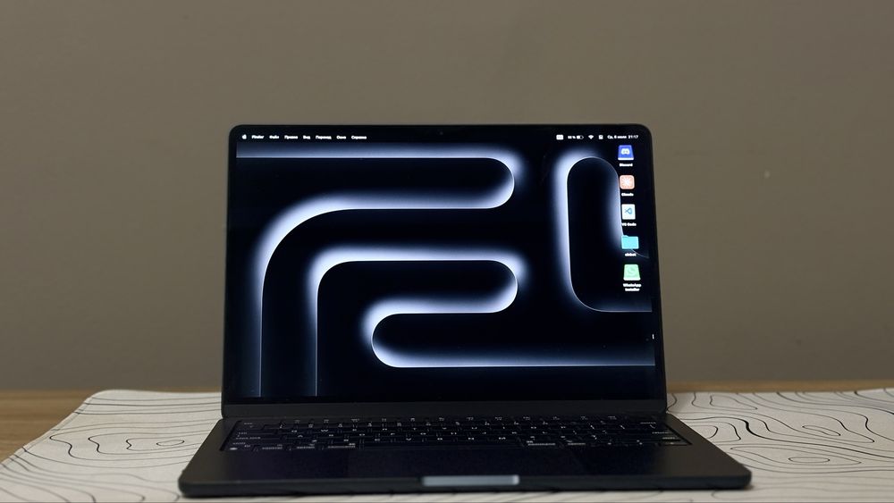 Macbook M3 16/256GB
