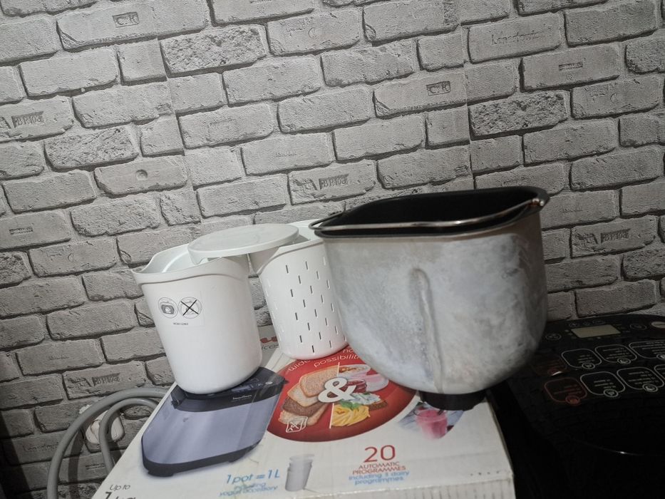 Продам Хлебопечку Мулинекс