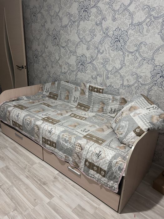 Кровать односпальная