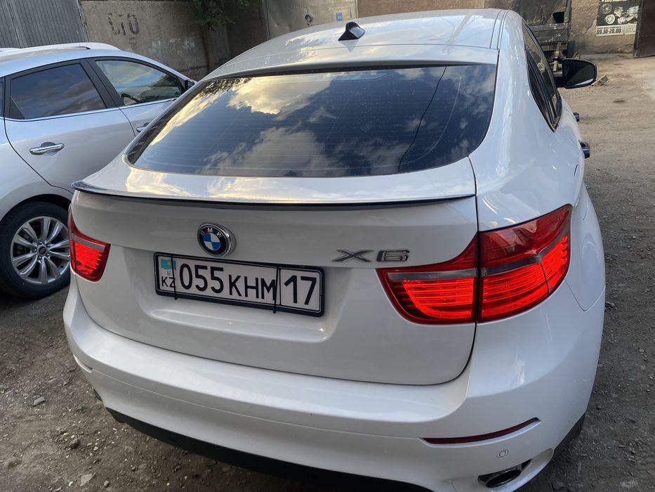 Продам автомобиль BMW X6