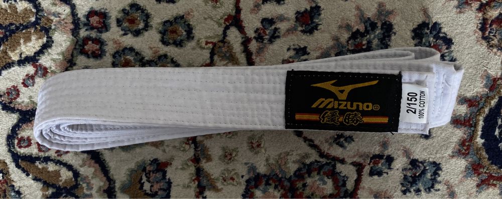 продам кимоно для каратэ