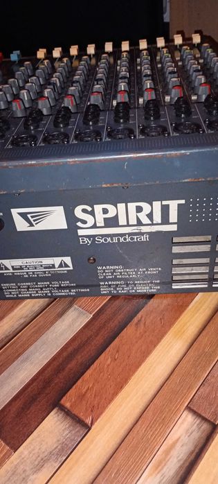 Power mixer Sound craft SPIRIT