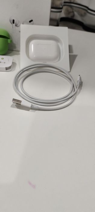 Продам AirPods pro2 за 6500