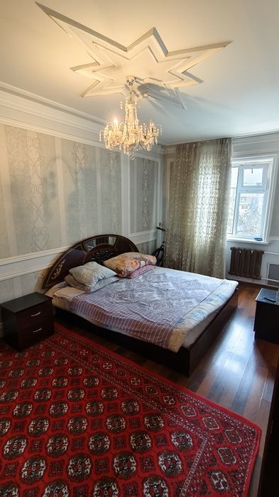 Продается 3 комнатная, Чорсу,Гунча,Метро Тинчлик