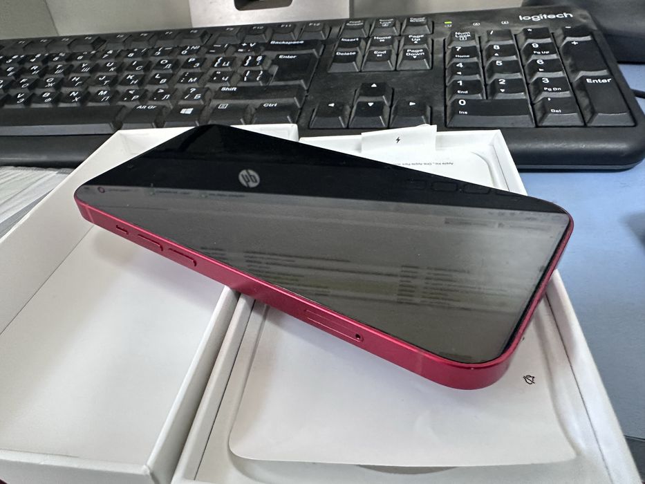Iphone 13 red 100% батерия 128gb