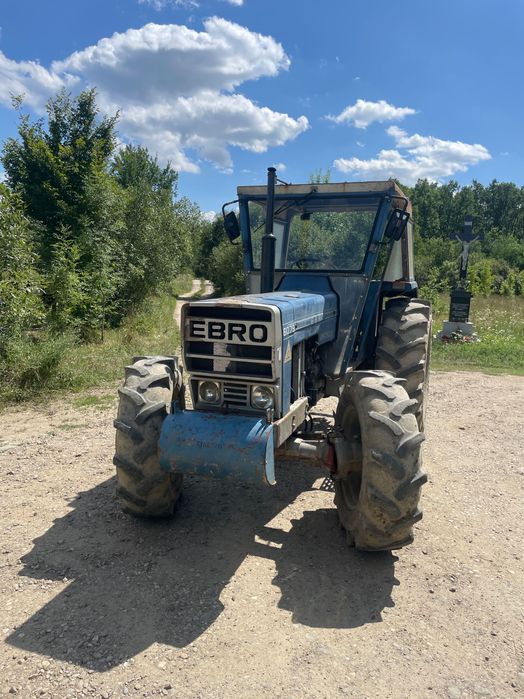 Tractor agricol