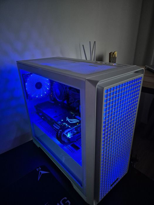 Pc Gaming i3 14100f, GTX 1080 ASUS ROG STRIX, 16gb ram