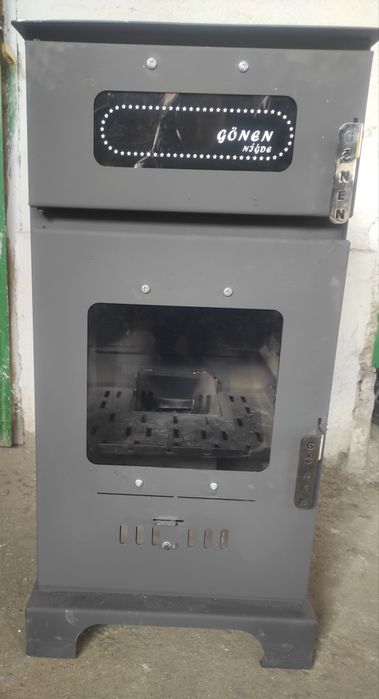 Пелетна печка с фурна