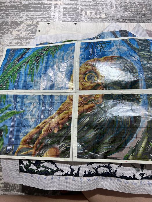 Отдам вышивку за шоколадку)