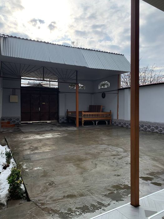 Уй сотилади.Срочна 4,5 сотих