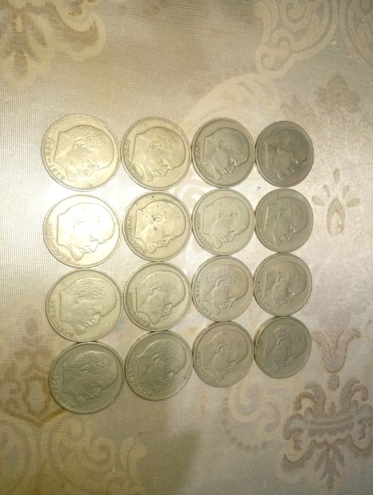 Kolleksiya sotiladi 8000$ narxi