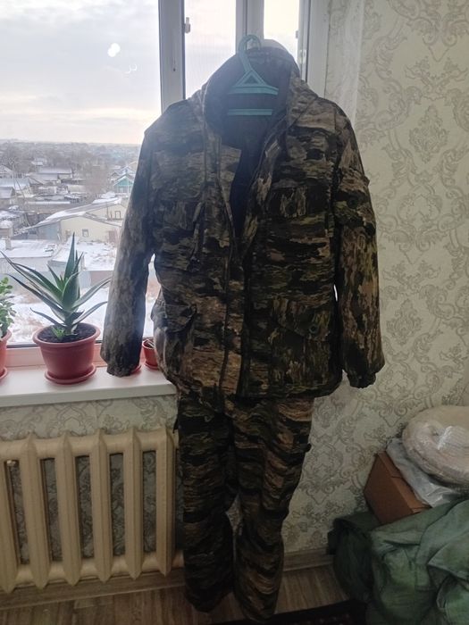 Продаеться Куртка Мужская Комбинизоном