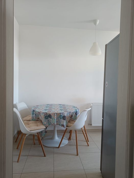 Inchiriez apartament cu o camera Bulevardul Aviatiei Giroc