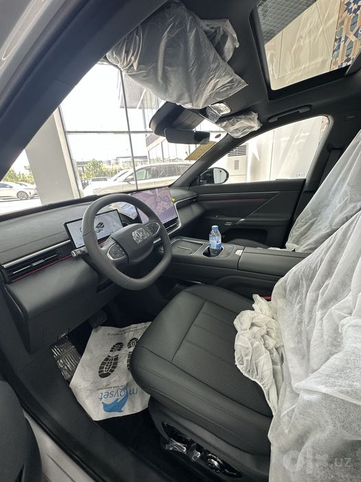 Dongfeng 008 Elector 610km ultra +