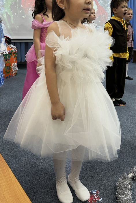 Детское платье снежинка