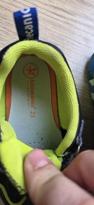 Продам кросовки Biomecanics