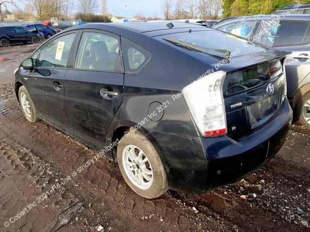 Dezmembrez Toyota Prius 3