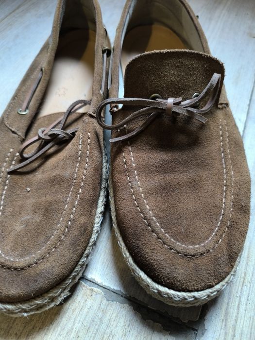 Мъжки обувки три чифта.