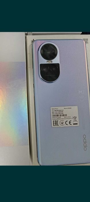 Oppo Reno 10 в идеальном состоянии