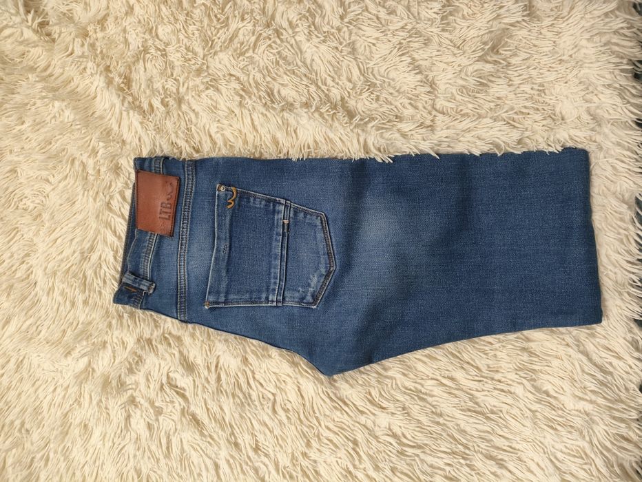 Продаю джинсы недорого