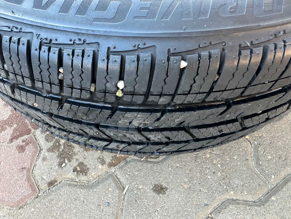 Cauciucuri Bridgestone 225 50 R18 RFT Runflat Iarna M+S in stare exceptionala - se vand pentru ca am vandut masina