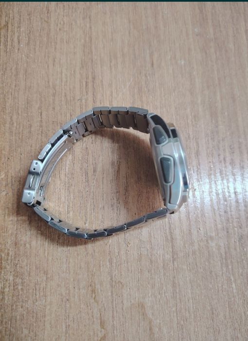 Часы Casio illuminator.