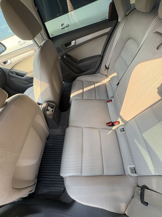 Se vinde Audi A4B8