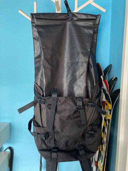 Раница Under Armour 40L нова, подходяща за мотор