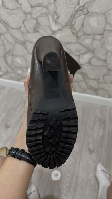 Ботфорты коричневые, новые, 38 размер