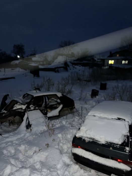 Прадаю на разбор 2114.