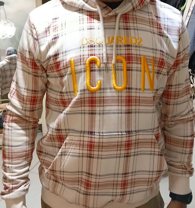 DSQUARED2 - оригинален суичър "L"