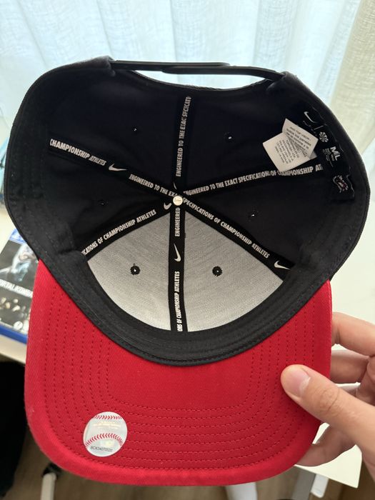 Nike Pro Cap команды Atlanta Braves.