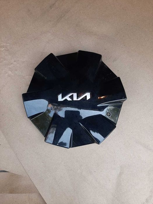 Колпак автомобиля Kia Sorento оригинал б/у