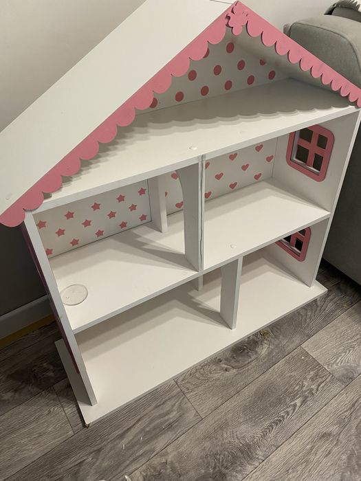 Продам кукольный домик