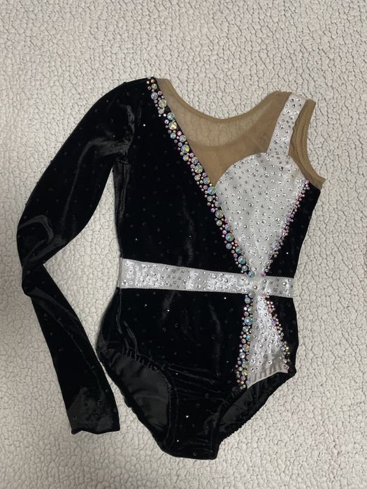 Трика за художествена гимнастика