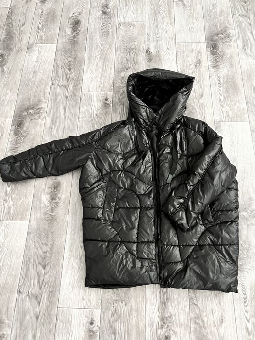 Продам осеннюю куртку б/у ,размер 42-44