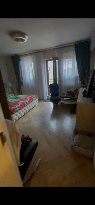 Vand apartament in vila zona stirbei voda
