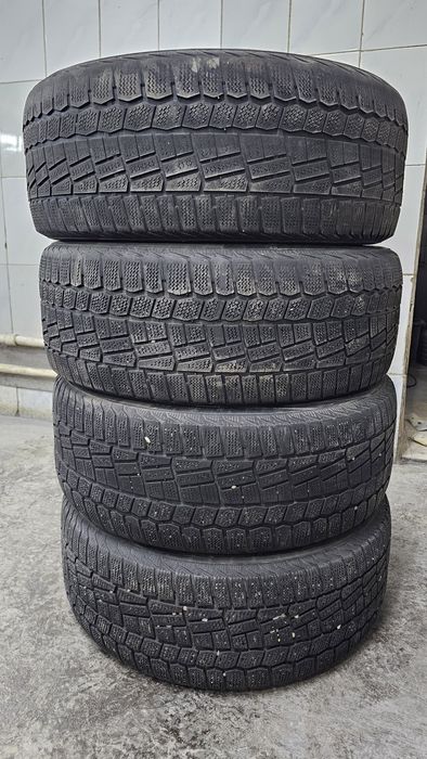 Зимние Шины 215/50/17