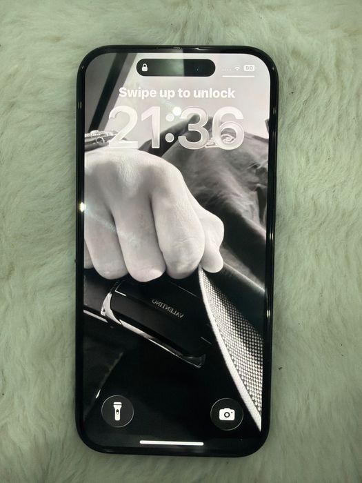 Iphone 15 128 G топ състояние