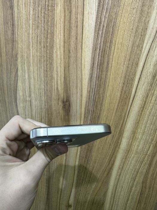 Iphone 15 pro max natural 256 gb 88%