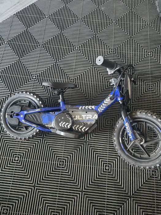 Bicicleta eliptica copii intre 2 si 6 ani 2 viteze roti 12 inch