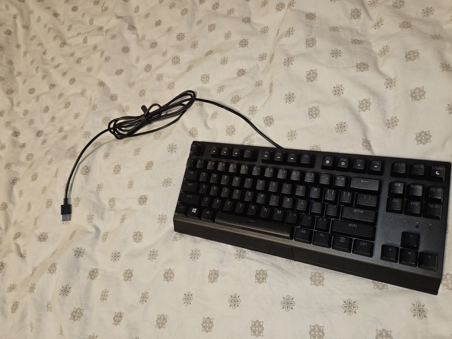 Razer Blackwidow v3 tenkeyless гейминг клавиатура с гаранция