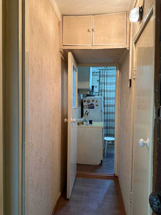 Продается 2/1/2 58 военный городок