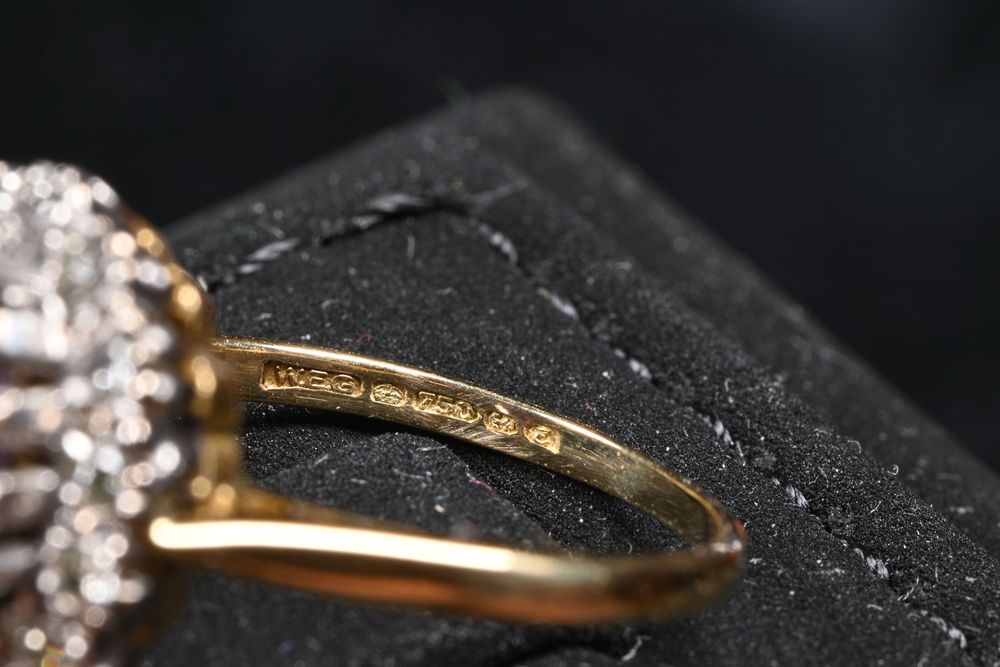 Златен Пръстен 18к (750) и Платина с Аметист и 14 диаманта, Размер 53